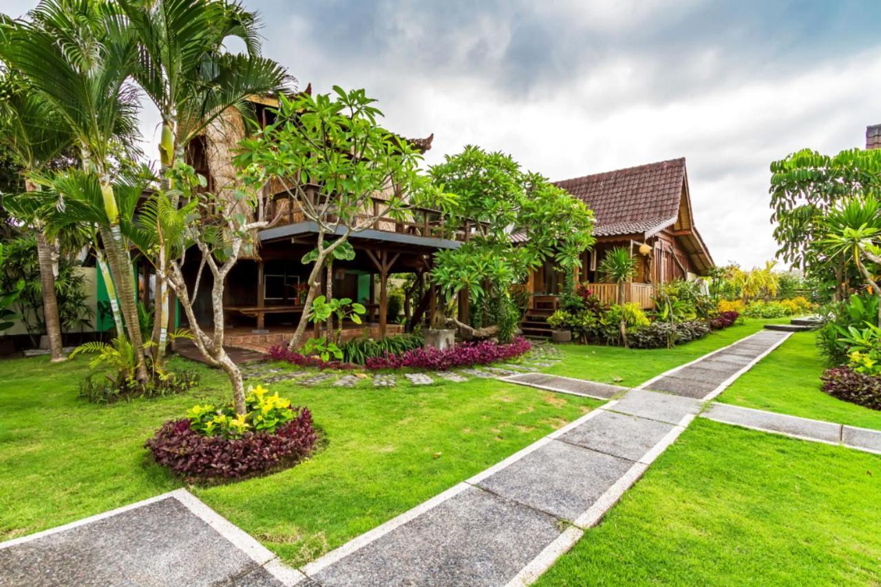 Bali Natha Beach Front Hotel Canggu  Exterior photo