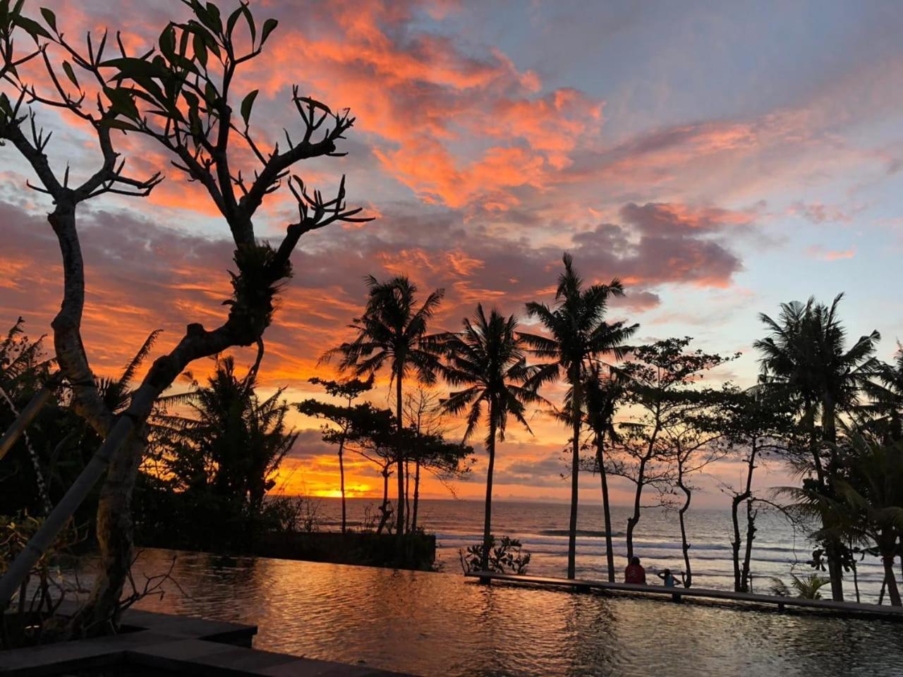 Bali Natha Beach Front Hotel Canggu  Exterior photo